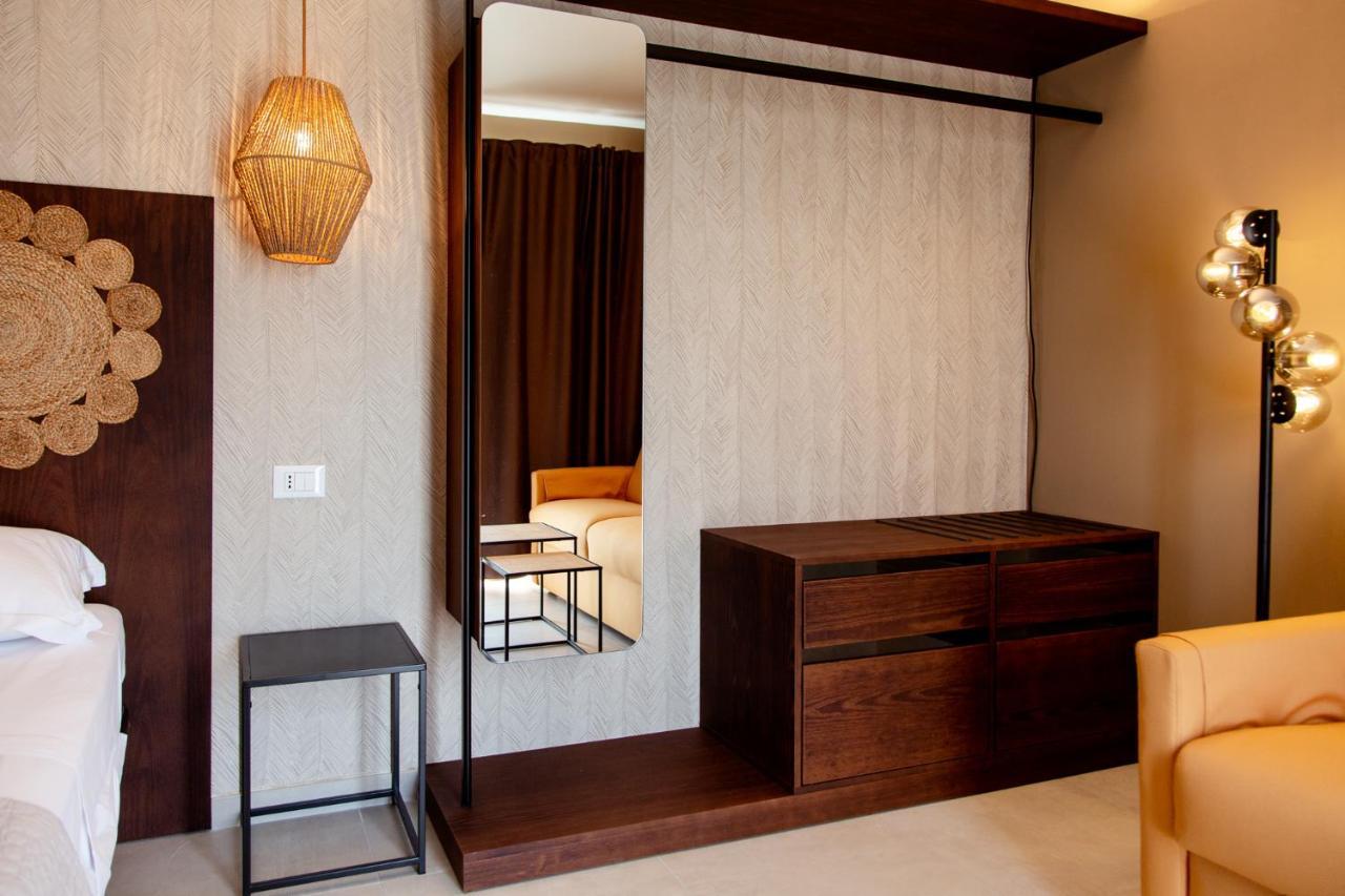 อิน จาร์ดิโน Hotel โฟเชวาราโน ภายนอก รูปภาพ