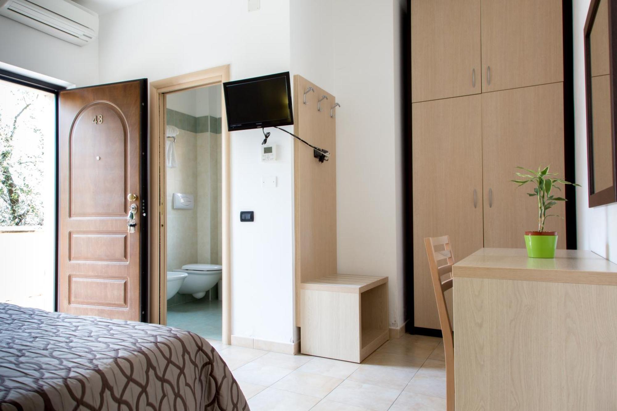 อิน จาร์ดิโน Hotel โฟเชวาราโน ภายนอก รูปภาพ